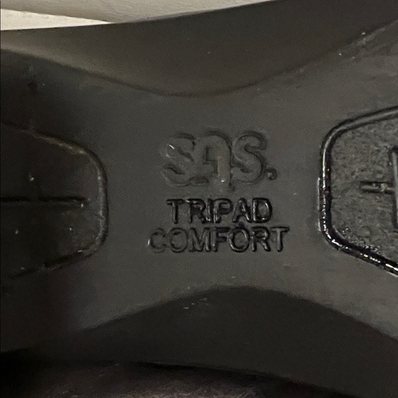 SAS Roamer - EZ Strap Walking Shoe Metallic Black Leather Mary Jane 8.5 WW - Picture 7 of 7